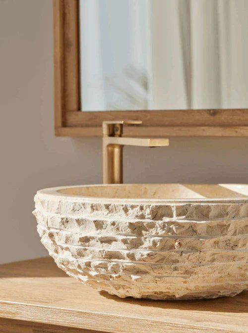 Beige in de badkamer: natuurlijke rust met een stijlvolle waskom