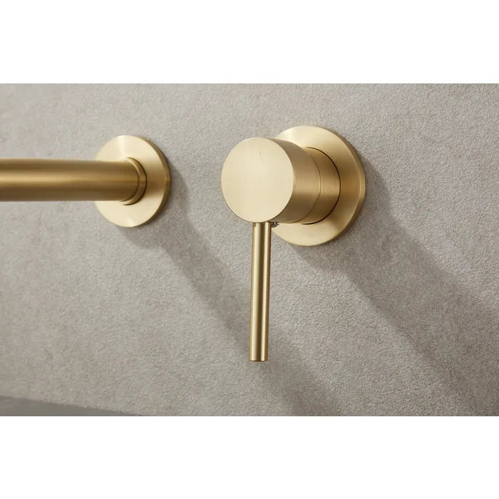 detailfoto gouden inbouw kraan